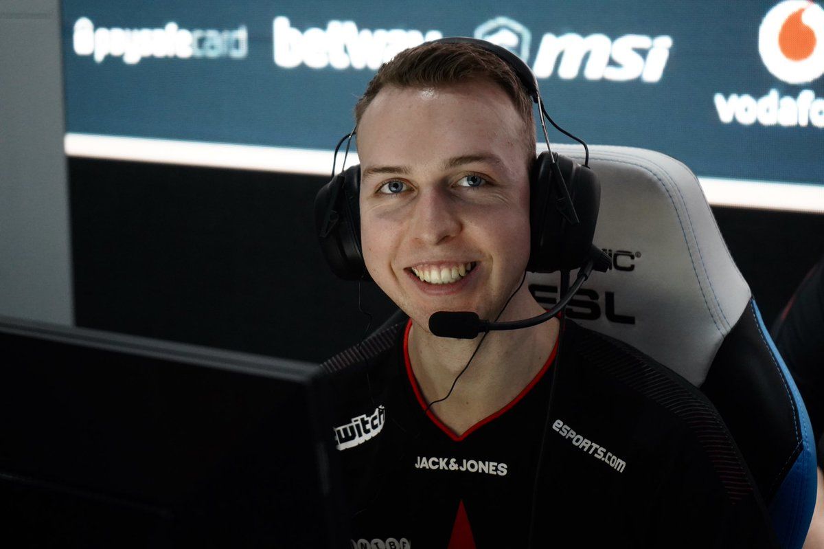 Astralis прошла в гранд‑финал BLAST Premier: Global Final 2020