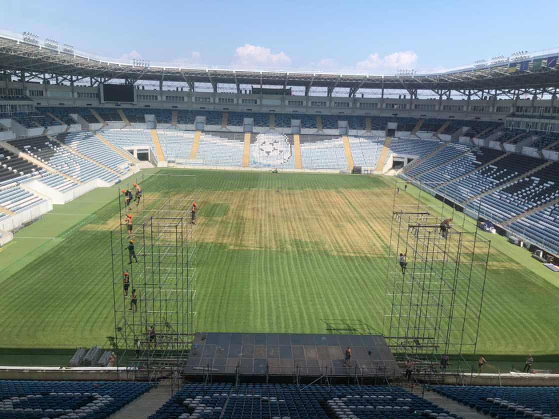 Вытоптанный газон в Одессе, клубы без своих арен: какова ситуация со стадионами в УПЛ