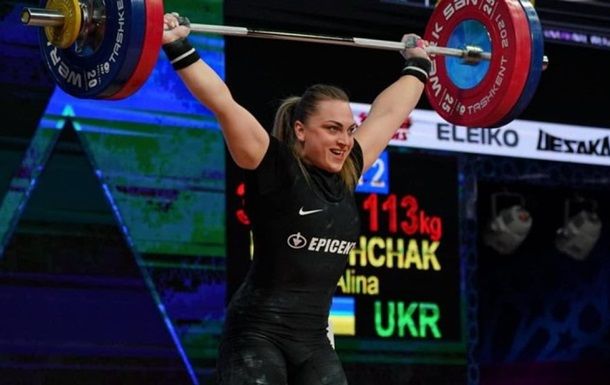 Украинка Марущак выиграла золото на чемпионате мира по тяжелой атлетике