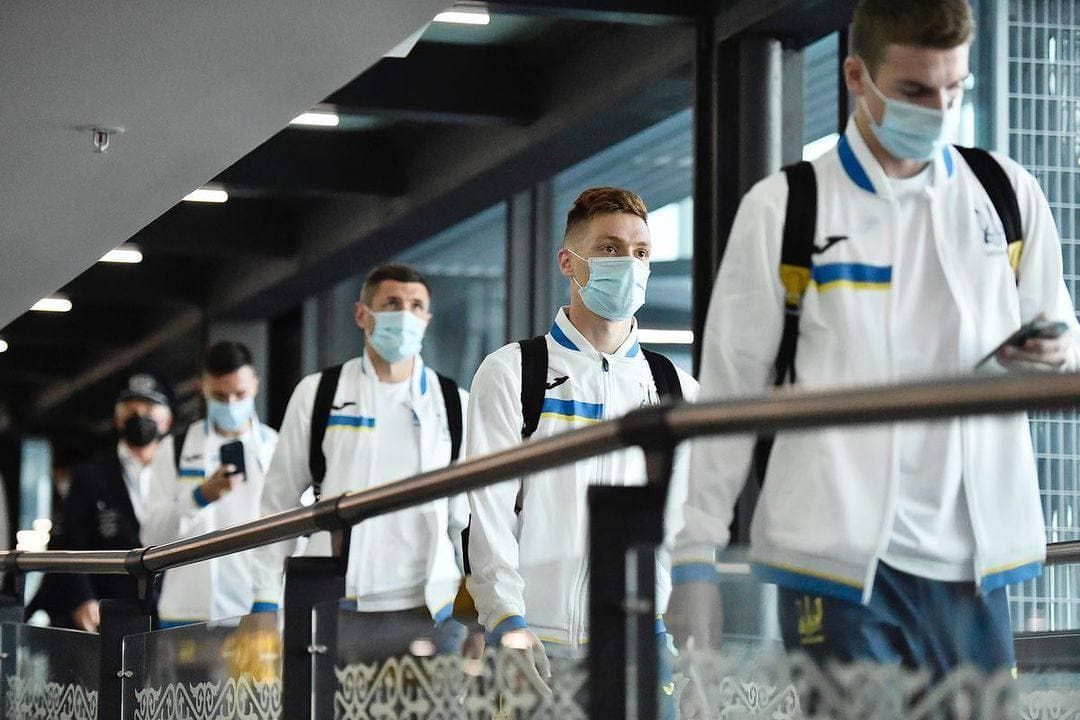 Сборная Украины прибыла в Казахстан на матч отбора ЧМ-2022