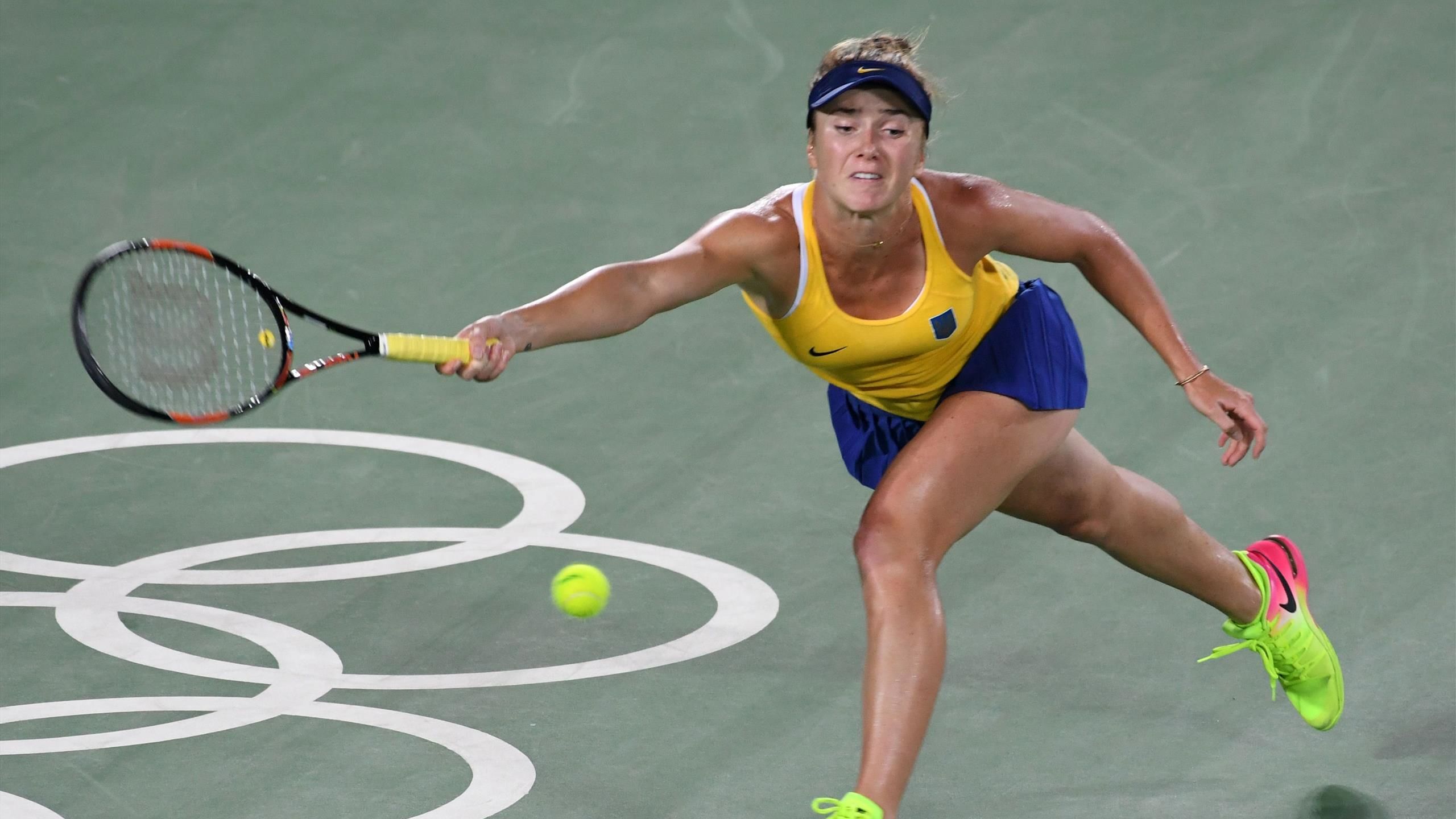 Свитолина проиграла на тай-брейке Фернандес в четвертьфинале US Open