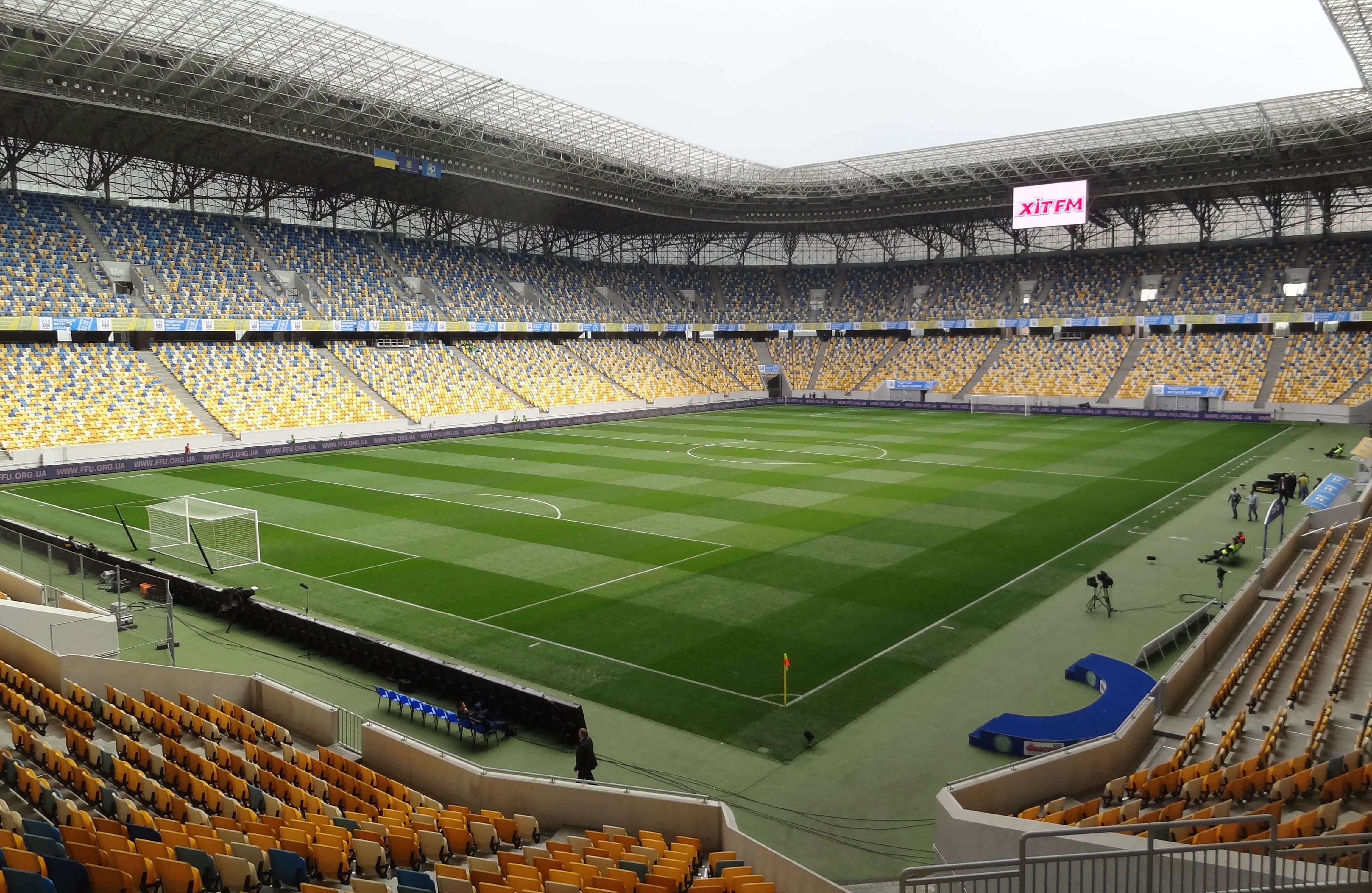 Стало известно, сколько болельщиков сможет посетить матч Украина - Босния и Герцеговина во Львове