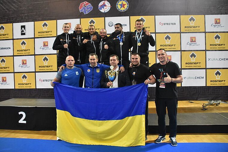 Сборная Украины по самбо добыла на чемпионате Европы 14 медалей