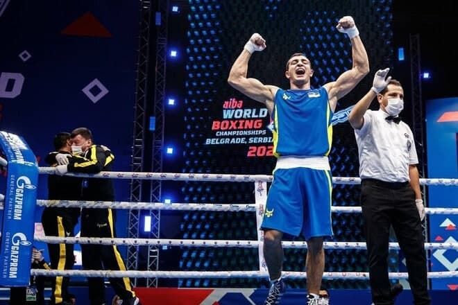 Украинец Захареев стал чемпионом мира, одолев в финале боксера из России