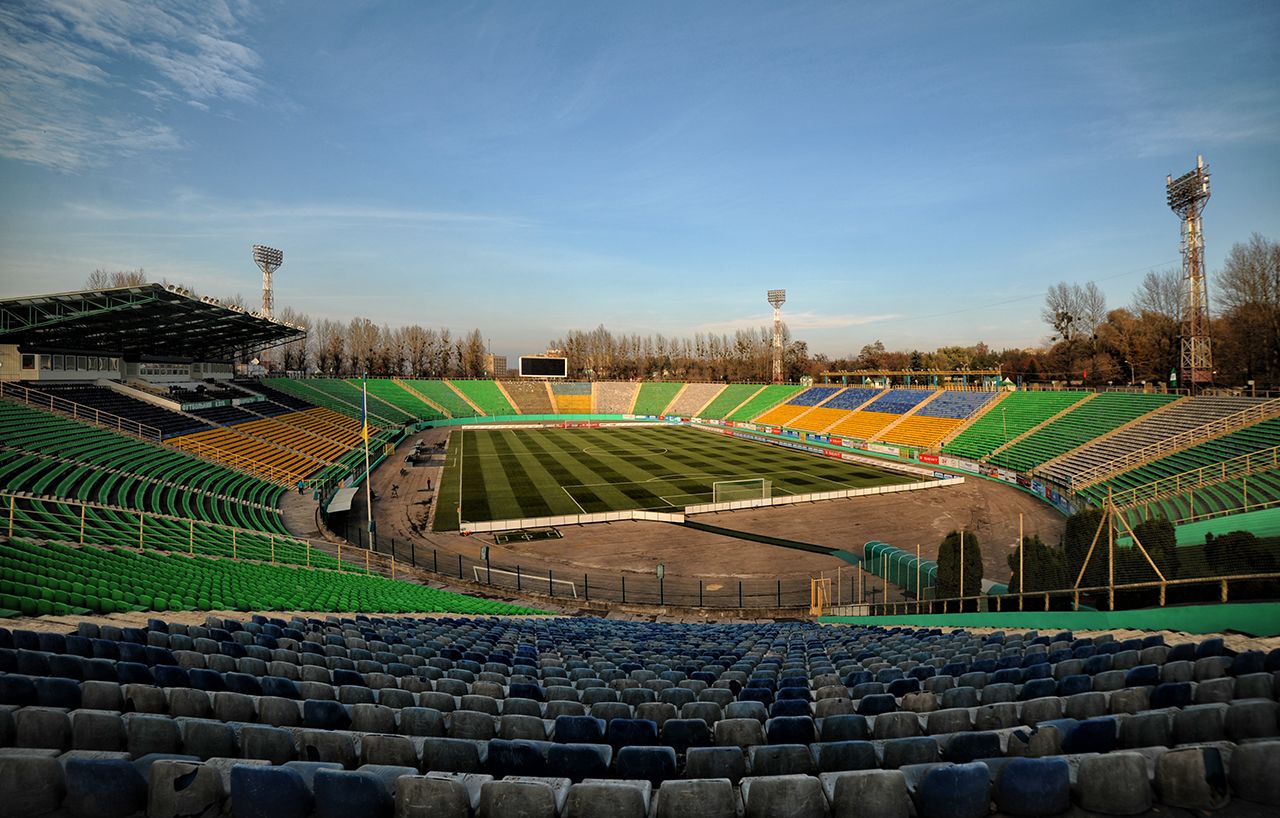 стадион Украина