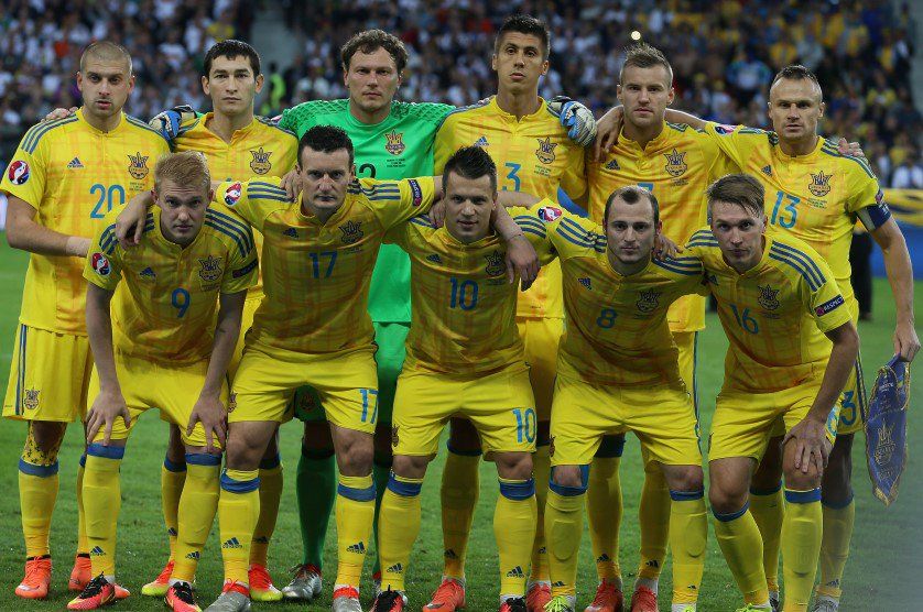 Сборная Украины провалила Евро-2016, но товарняки тогда провела хорошо